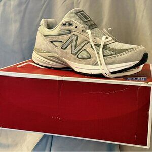 NWT New Balance 990 v4 Silver Gray Women's 10D Men's 9